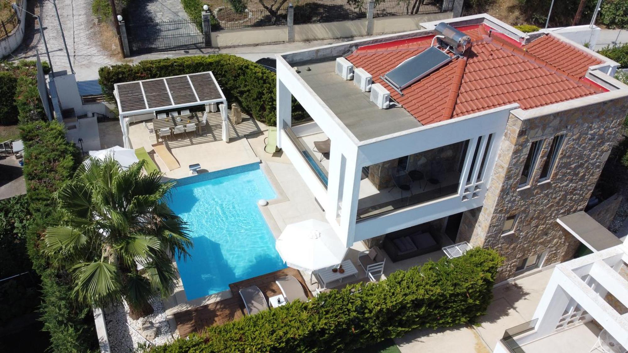 Villa Douglas - Private Pool, Bbq, 4Bdrms, View เปฟโกโฮรี ภายนอก รูปภาพ