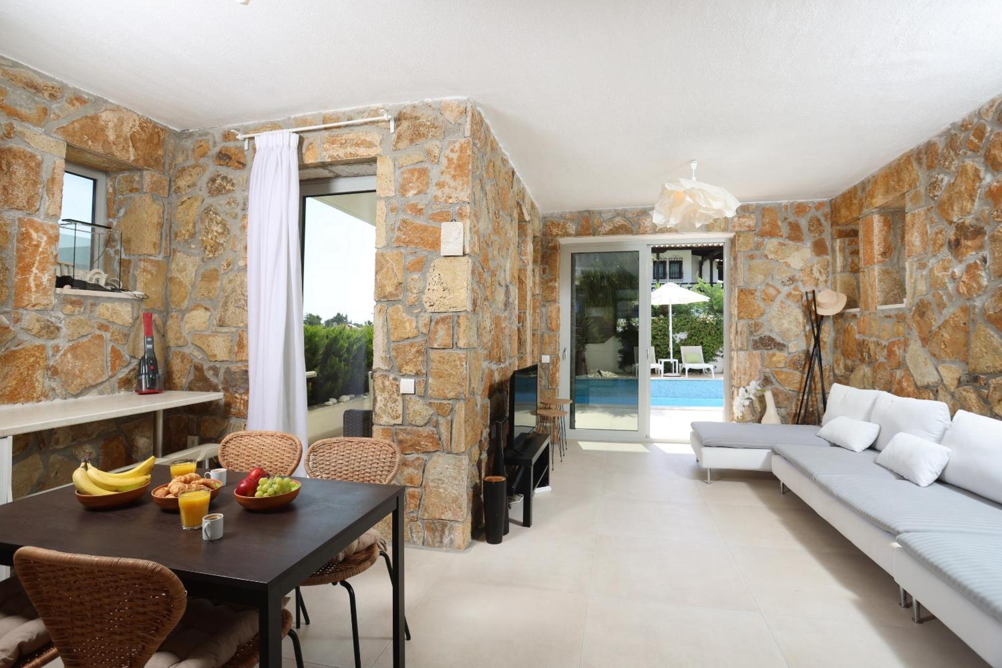 Villa Douglas - Private Pool, Bbq, 4Bdrms, View เปฟโกโฮรี ภายนอก รูปภาพ