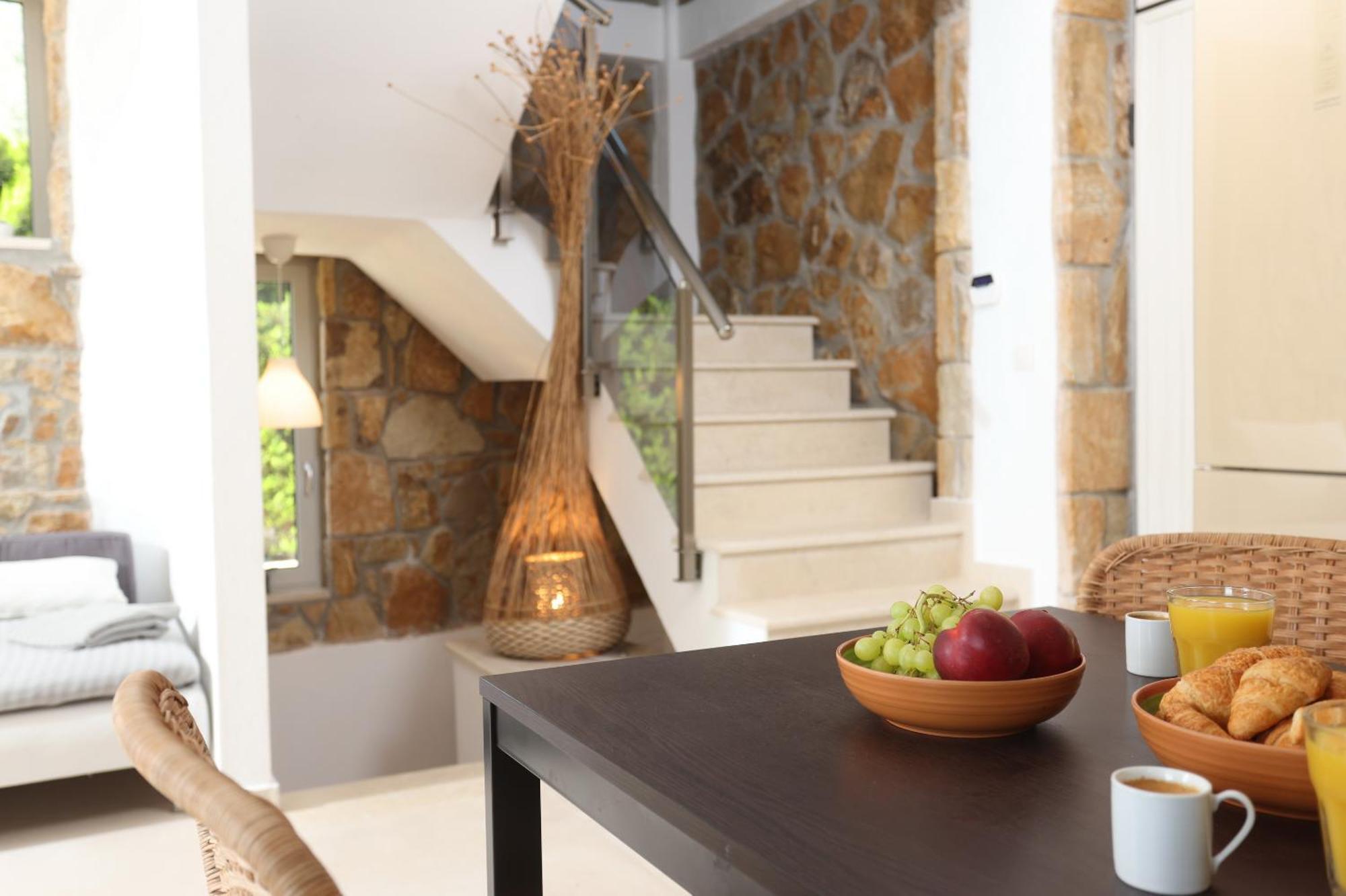 Villa Douglas - Private Pool, Bbq, 4Bdrms, View เปฟโกโฮรี ภายนอก รูปภาพ