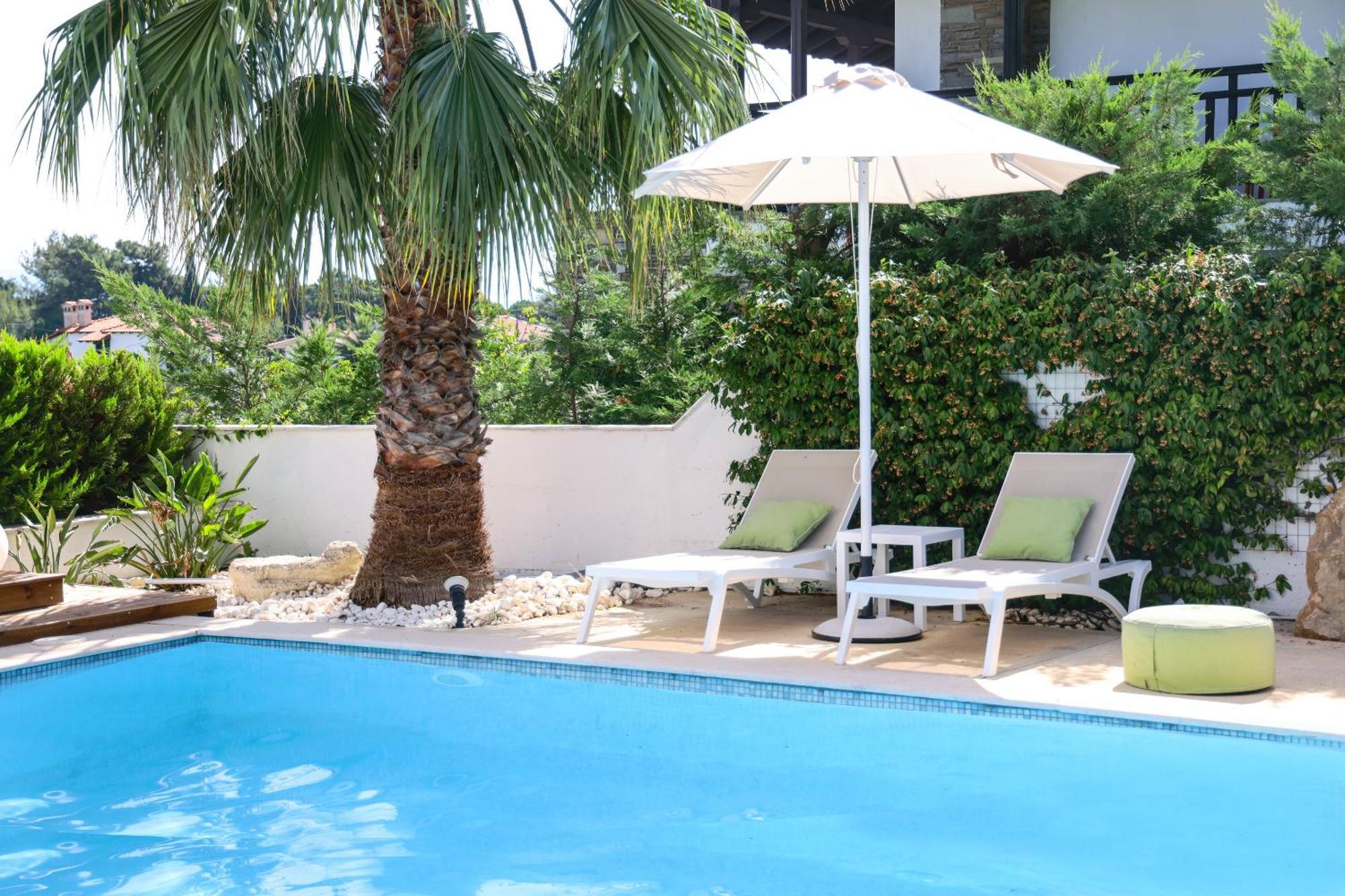 Villa Douglas - Private Pool, Bbq, 4Bdrms, View เปฟโกโฮรี ภายนอก รูปภาพ