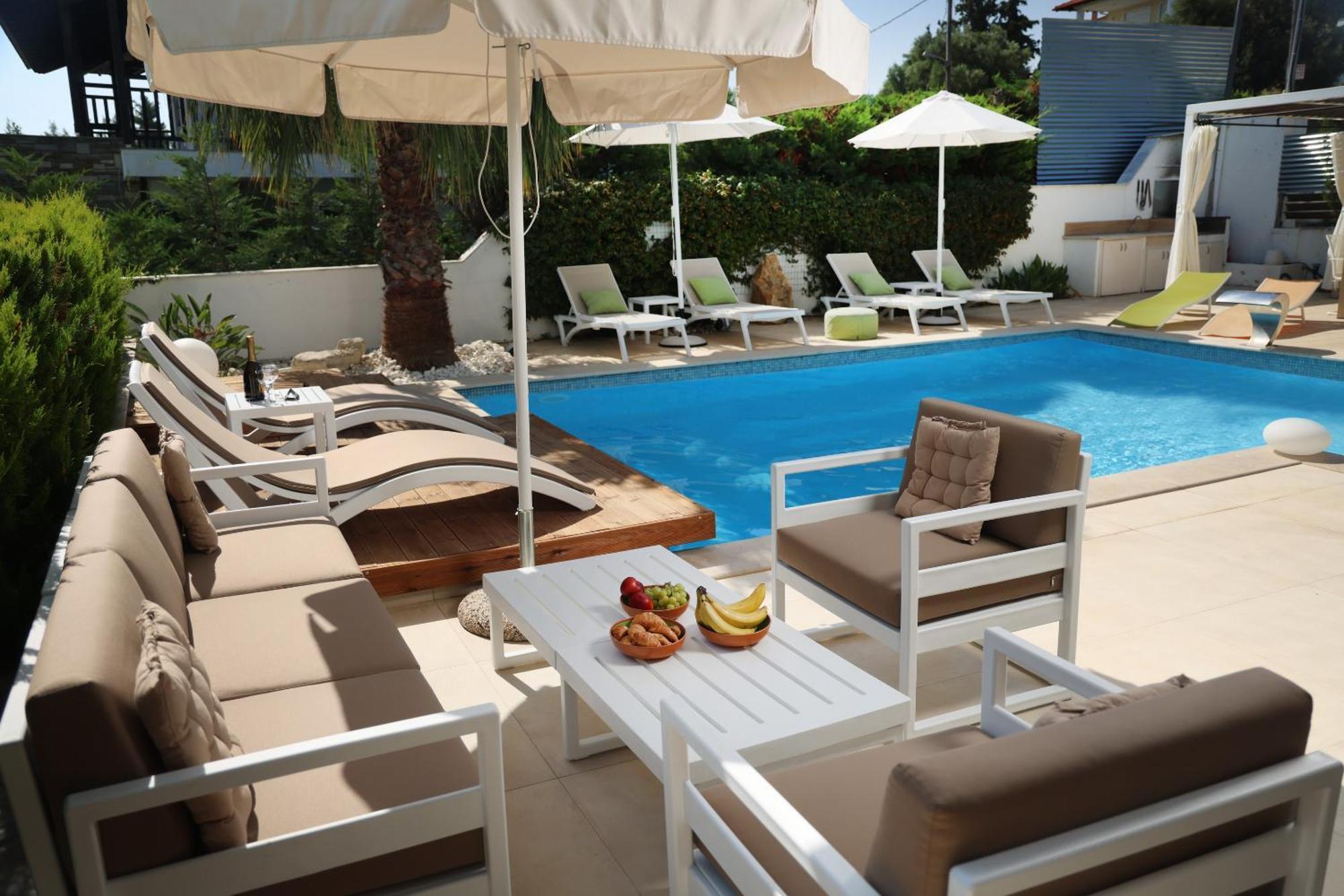 Villa Douglas - Private Pool, Bbq, 4Bdrms, View เปฟโกโฮรี ภายนอก รูปภาพ